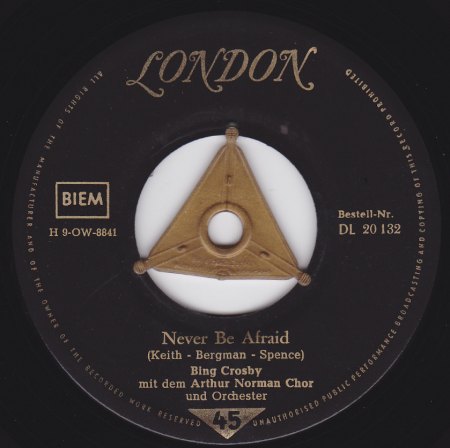 London DL 20 132 A Bing Crosby.jpg