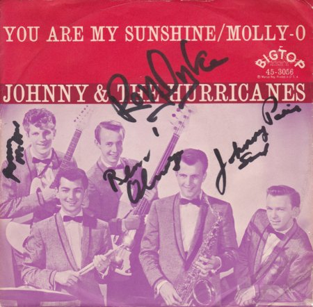 JOHNNY &amp; THE HURRICANES - BIG TOP 45-3056 A AUTOGRAPH.jpg
