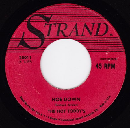 HOT TODDY'S - STRAND 25 011 B.jpg