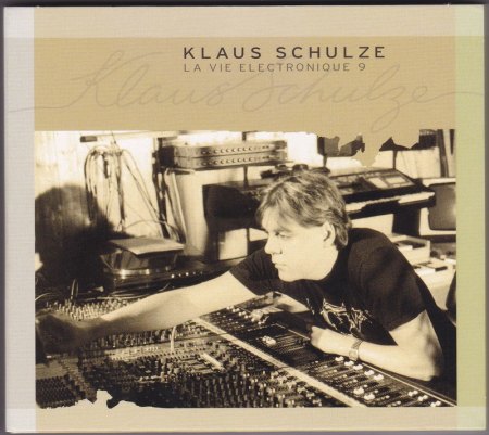 KLAUS SCHULZE  (1947 - 2022)