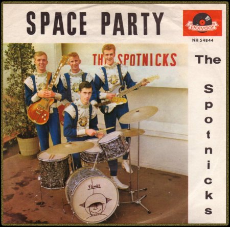 SPOTNICKS - SPACE PARTY_IC#002.jpg