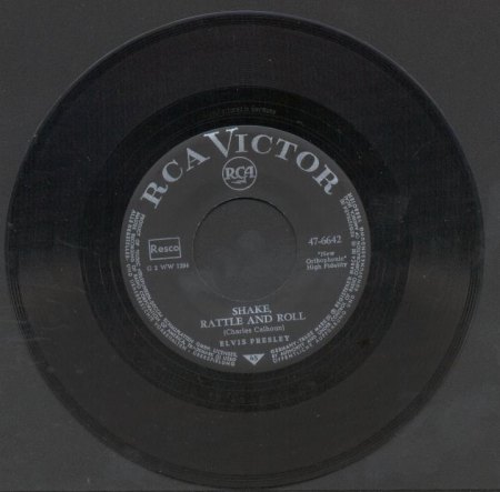 Elvis 1956 Shake rattle 001.jpg
